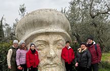 Hiking in da Vinci’s Land in Tuscany