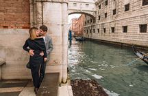Venice Private Photoshoot - Walk,Pose,Repeat!