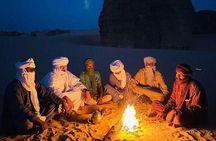 2 Days Tour in White Desert and Black Desert with Pick-up
