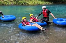 Tubing on Rio Celeste: Aventure in Nature with fresh fruit