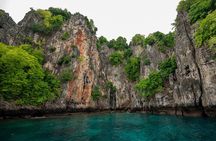 Luxury Private Speed Boat Charter with Coral Delight