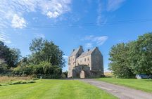 From Edinburgh: 1-day Outlander Tour - attractions included