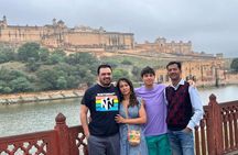 Full Day Private Jaipur Tour with Guide and AC Car