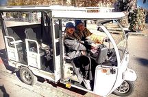 Tuk Tuk Private Guided Tour of Madrid from the Centre