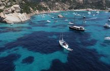 Daily excursions on a sailing boat, Maddalena Archipelago
