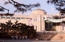 Explore Seoul: War Memorial, Jogyesa Temple & Tapgol Park Tour