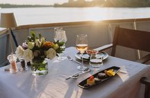 6 Course Classic Dinner Cruise on Zambezi River