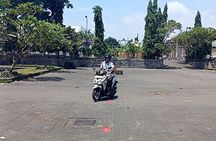 Scooter Lesson in Ubud