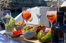 Group tour by sailing boat in Polignano a Mare