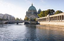 Berlin on Your Own - Deluxe Round Trip from Warnemünde Port