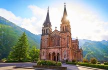 Excursion to the Lakes and Covadonga from Cangas de Onís