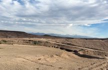 Agafay desert dinner &chow Camel ride 