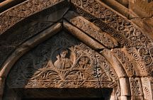 Tbilisi to Kazbegi, Gudauri, Ananuri and Gergeti Guided Day Trip 