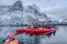 3 Hours Winter Kayak in Reine Fjord 