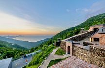 Hue: Private Car To/From Hoi An or Vice Versa with Many Options