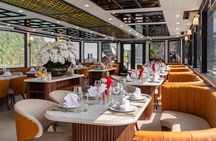 Deluxe Cruise from Hanoi: Halong Bay Tour with Set Menu