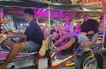 Exclusive Bangkok Night Tuk Tuk Tour with Local Dinner Experience