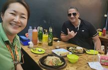 Exclusive Bangkok Night Tuk Tuk Tour with Local Dinner Experience