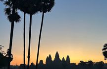 Angkor Wat Sunrise Small-Group 1-Day Tour from Siem Reap
