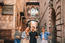 Barcelona 360 Tour: Flying, Sailing & Old Town Walking Tour 
