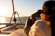 Luxury Catamaran Cruise, Dia Island –Open Bar & Lunch -Top Rated!