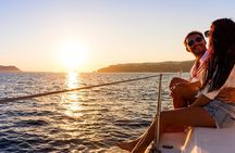 Luxury Catamaran Cruise, Dia Island –Open Bar & Lunch -Top Rated!