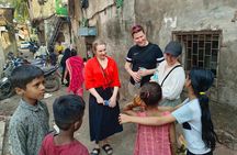 Old Mumbai Private Sightseeing Tour & Dharavi Slum with a Local