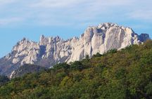 Mount Seorak and Naksansa Temple One Day Tour from Seoul
