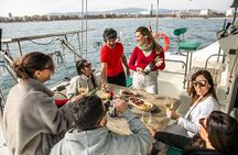 Barcelona Premium Wine Tasting & Tapas in Catamaran - Small Group