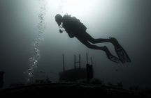 Beginner Scuba Diving and Explore the Underwater World