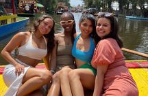 Boat Tour in Mexico City and Live Guide Drinks and Tacos