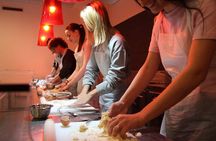 Rome: Lasagna, Fettuccine Pasta and Tiramisu Cooking Class