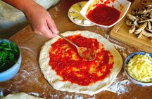 Hands-On Pizza Making Class & Farmhouse Tour with Sea Views 
