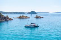 Afternoon Relaxing in Maxi Catamaran Bregançon Hyères