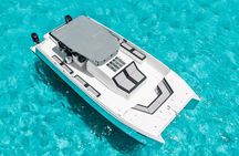 Private Atomic Catamaran Tour to Isla Mujeres 