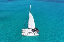 Private Catamaran Tour Super to Isla Mujeres 
