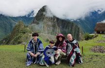 Private Guided Tour to Machu Picchu from Aguas Calientes