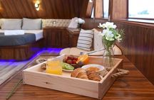 Blue Lagoon/Akamas: Adults Sunset with Food, Open Bar & Transfer