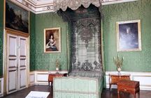 Guided tour Nymphenburg Castle with official guide