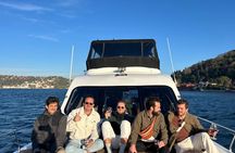 Small Group Yacht Tour With Unlimited Wine & Live Commentary
