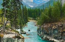 Banff National Park Tour with a Small Group