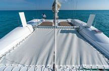 Isla Mujeres Catamaran with Open Bar from Cancun