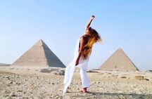 Private Half Day Pyramids of Giza and the Sphinx with Lunch