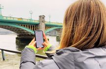 London: Self-Guided Food Treasure Hunt, Walking Tour & Pub Lunch 