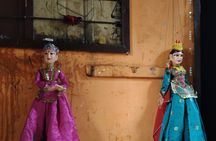 "Supporting Slum Artists: Guided Walking Tour"