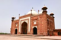 Explore Agra from Delhi by Car
