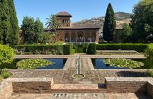 Private Tour of Granada Alhambra with Tickets Included