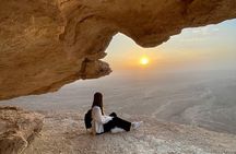 Edge of the World in–Hiking Adventure and Sunset Viewing in a 4x4
