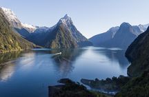 Milford Sound Business Class from Queenstown Cruise Lunch