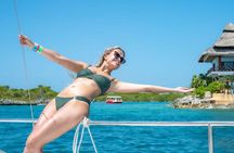 Premium Isla Mujeres Tour by Private Catamaran